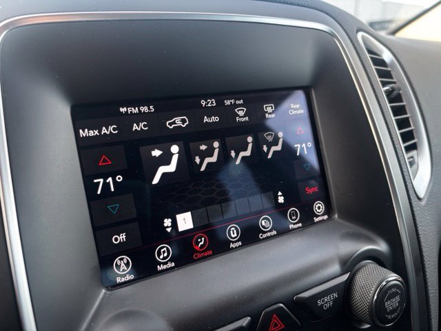 Used 2020 Dodge Durango SXT AWD/4WD image 25