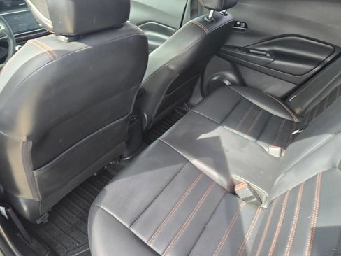 Used 2020 Nissan Kicks SR w/ SR Premium Package FWD image 12