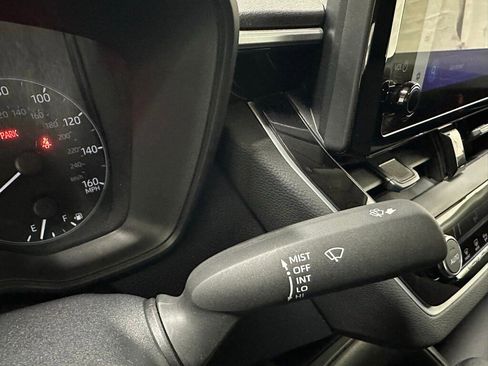 Used 2025 Toyota Corolla LE image 21