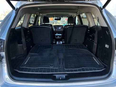 Used 2015 Toyota Highlander Limited w/ Driver Technology Package image 9