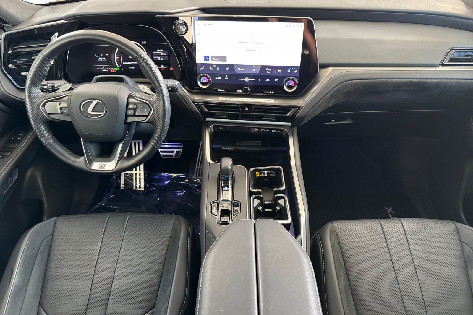 Certified 2026 Lexus TX 500h AWD w/ Technology Package image 17
