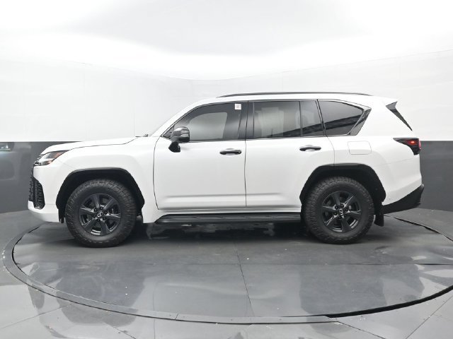 Used 2025 Lexus LX 700h Overtrail AWD/4WD image 23