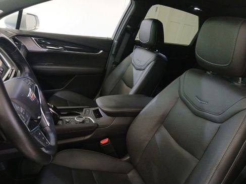 Used 2020 Cadillac XT5 Premium Luxury AWD/4WD image 16