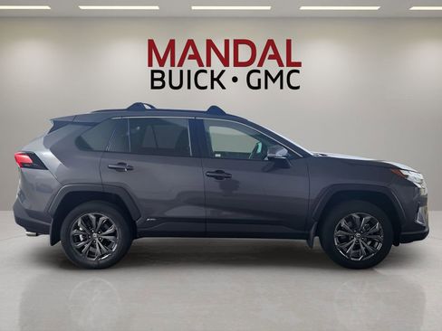 Used 2024 Toyota RAV4 XLE Premium image 6