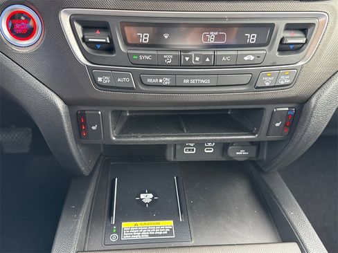 Certified 2024 Honda Passport TrailSport image 29