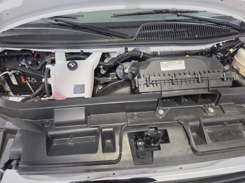 Used 2025 GMC Savana 2500 w/ Driver Convenience Package RWD image 23