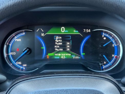 Used 2024 Toyota RAV4 LE image 27