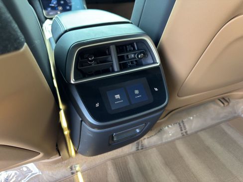Used 2025 Lucid Air Touring AWD/4WD image 37