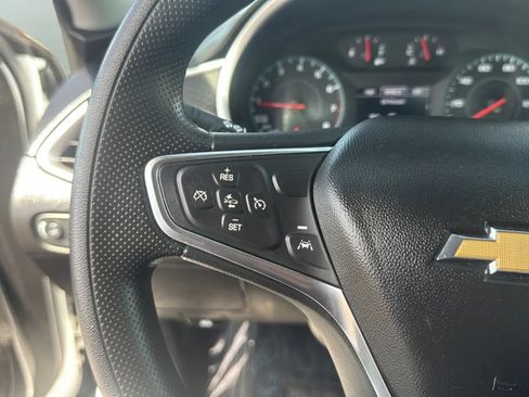 Used 2025 Chevrolet Malibu LS FWD image 24