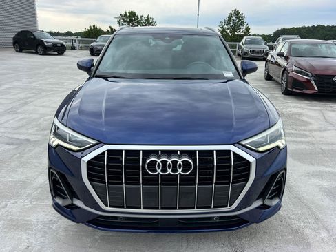 Certified 2023 Audi Q3 2.0T Premium w/ Convenience Package AWD/4WD image 2