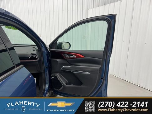 Used 2024 Chevrolet Traverse RS w/ LPO, Floor Liner Package AWD/4WD image 14