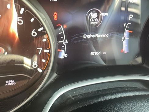 Used 2021 Jeep Compass Latitude w/ Sun and Sound Group AWD/4WD image 13