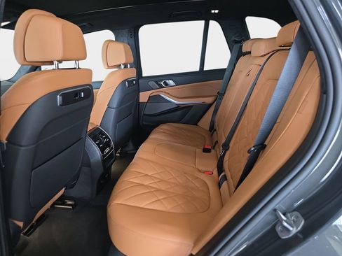 New 2026 BMW X5 xDrive50e w/ M Sport Package image 9