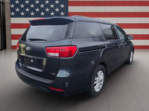 Used 2016 Kia Sedona LX w/ LX Essentials Premium Package image 6