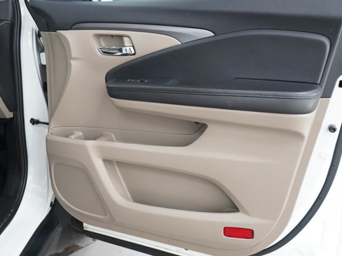Used 2021 Honda Pilot EX-L image 11