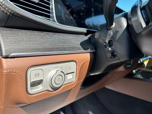 New 2026 Mercedes-Benz GLE 580 4MATIC image 14