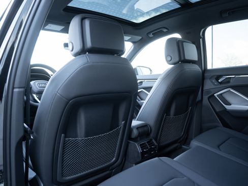 New 2025 Audi Q3 2.0T Premium image 24