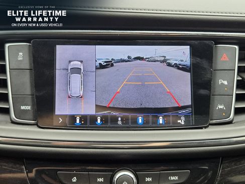 Used 2021 Buick Enclave Avenir w/ Avenir Technology Package FWD image 16