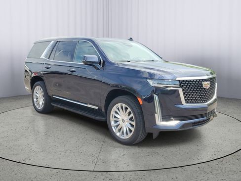 Certified 2024 Cadillac Escalade Premium Luxury w/ LPO, Floor Liner Package AWD/4WD image 2
