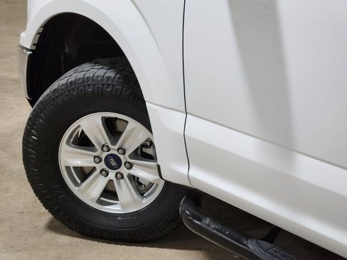 Used 2018 Ford F150 XLT image 23