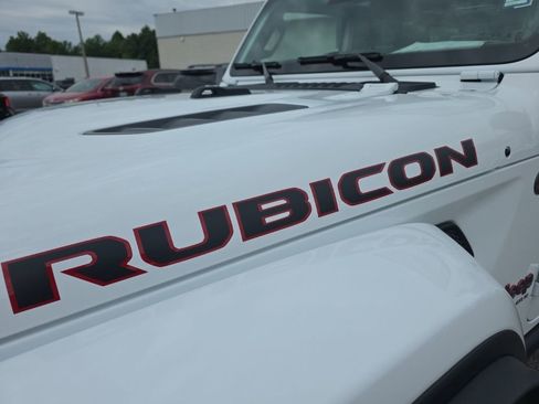 Used 2026 Jeep Wrangler Unlimited Rubicon AWD/4WD image 9