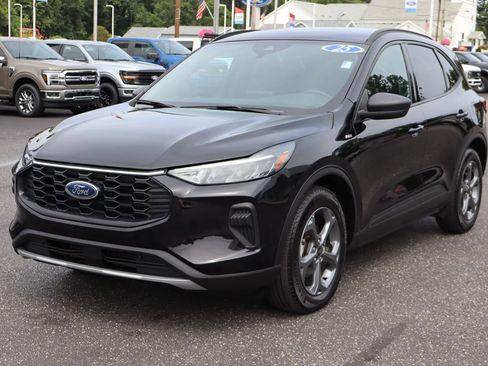 Used 2025 Ford Escape ST-Line FWD image 12