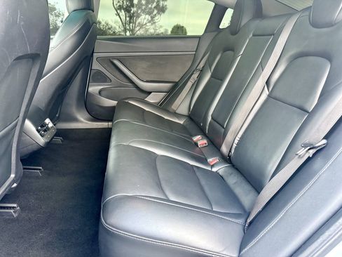 Used 2020 Tesla Model 3 Standard Range Plus RWD image 20