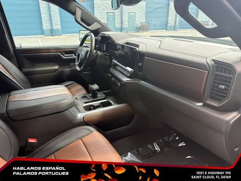 Used 2023 Chevrolet Silverado 1500 High Country RWD image 33