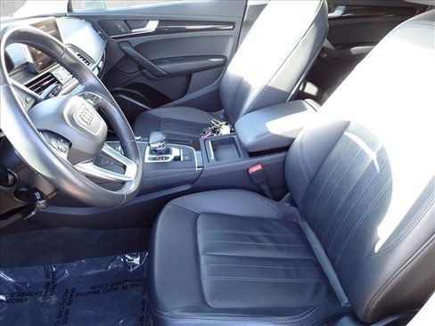 Used 2019 Audi Q5 2.0T Premium w/ Convenience Package image 13