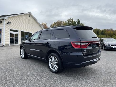 Used 2024 Dodge Durango GT image 3
