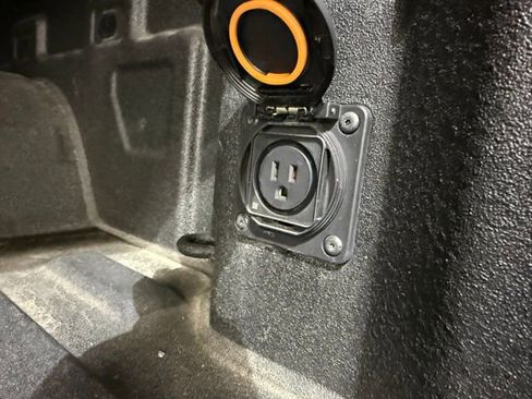 Certified 2023 GMC Sierra 1500 Elevation image 9