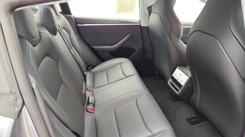 Used 2025 Tesla Model 3 Performance AWD/4WD image 25