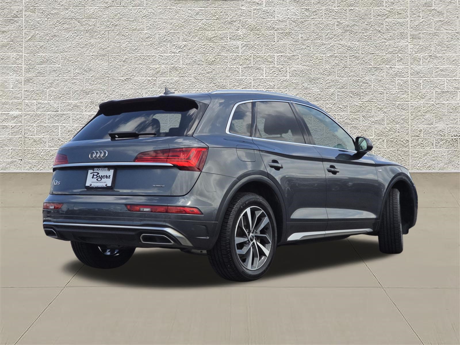 Used 2023 Audi Q5 2.0T Premium w/ Convenience Package AWD/4WD image 7