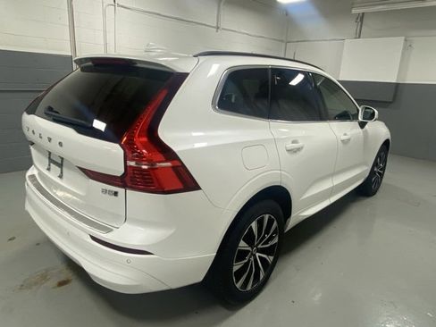 Used 2023 Volvo XC60 B5 Core w/ Climate Package image 3