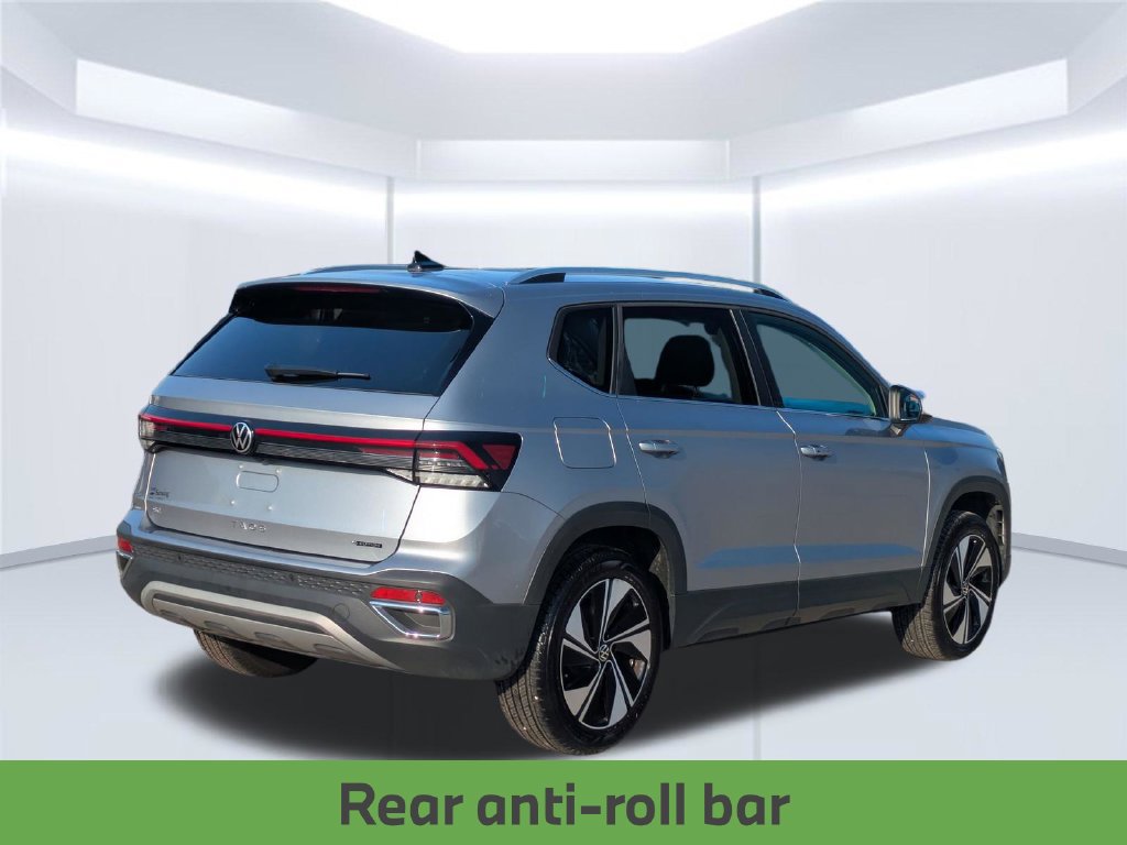 Used 2025 Volkswagen Taos SE AWD/4WD image 6
