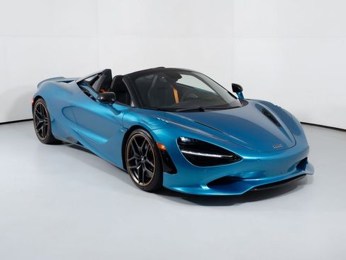 Used 2024 McLaren 750S Spider image 1