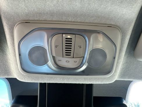 Used 2025 RAM ProMaster 2500 w/ U-Haul Equipment Group FWD image 38