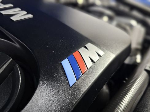 Used 2018 BMW M3 w/ Executive Package RWD image 9