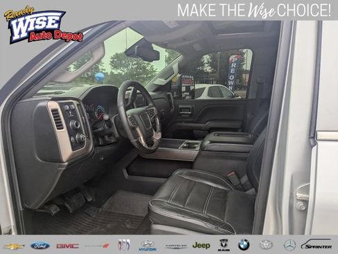 Used 2018 GMC Sierra 2500 Denali w/ Duramax Plus Package AWD/4WD image 10