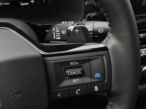 New 2026 Nissan Pathfinder SL image 27