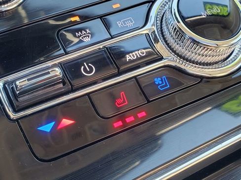 Certified 2023 Lincoln Nautilus Reserve image 25