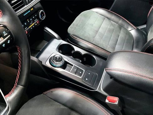 Certified 2022 Ford Escape SEL w/ SEL Stealth AWD Package image 16