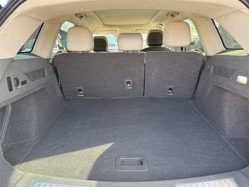 Used 2025 Lincoln Nautilus Reserve image 19