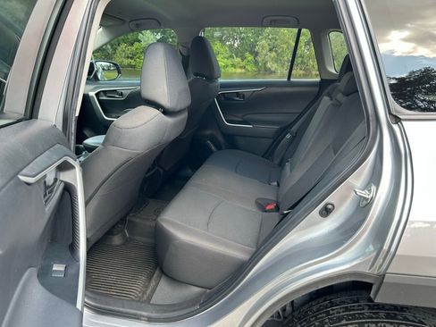 Used 2023 Toyota RAV4 LE FWD image 13