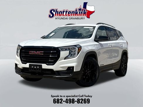 Used 2022 GMC Terrain SLT w/ Elevation Edition FWD image 1