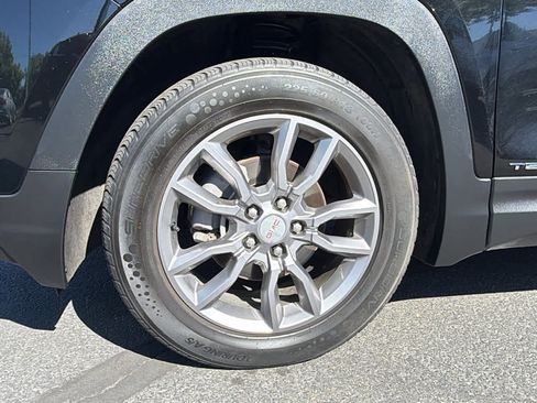 Used 2022 GMC Terrain SLT AWD/4WD image 8