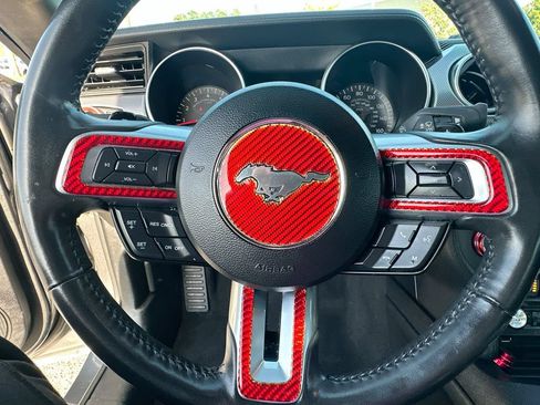 Used 2022 Ford Mustang GT RWD image 17