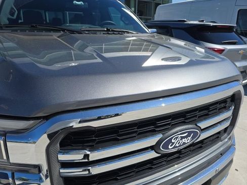 Used 2025 Ford F150 Lariat w/ Equipment Group 501A Mid image 7