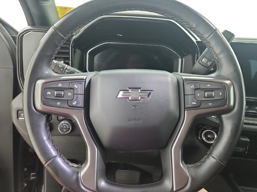 Used 2024 Chevrolet Silverado 2500 ZR2 w/ Technology Package AWD/4WD image 16