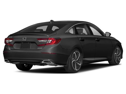 Used 2018 Honda Accord Sport image 2